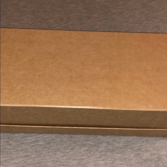 Christian Louboutin Shoe Box & Tissue Paper - Picture 3 of 5